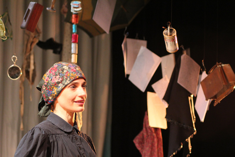 Kitty Randle as Vanessa